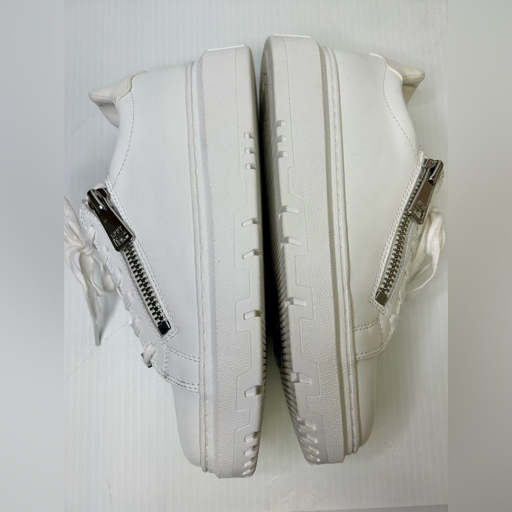 🤍”DKNY” NWT Women’s Matti Lace Up White Sneakers w/ Side Silver Zipper Detailing - Picture 13 of 15